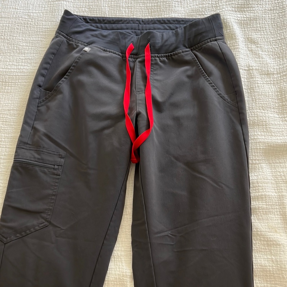 FIGS Zamora Joggers- Charcoal